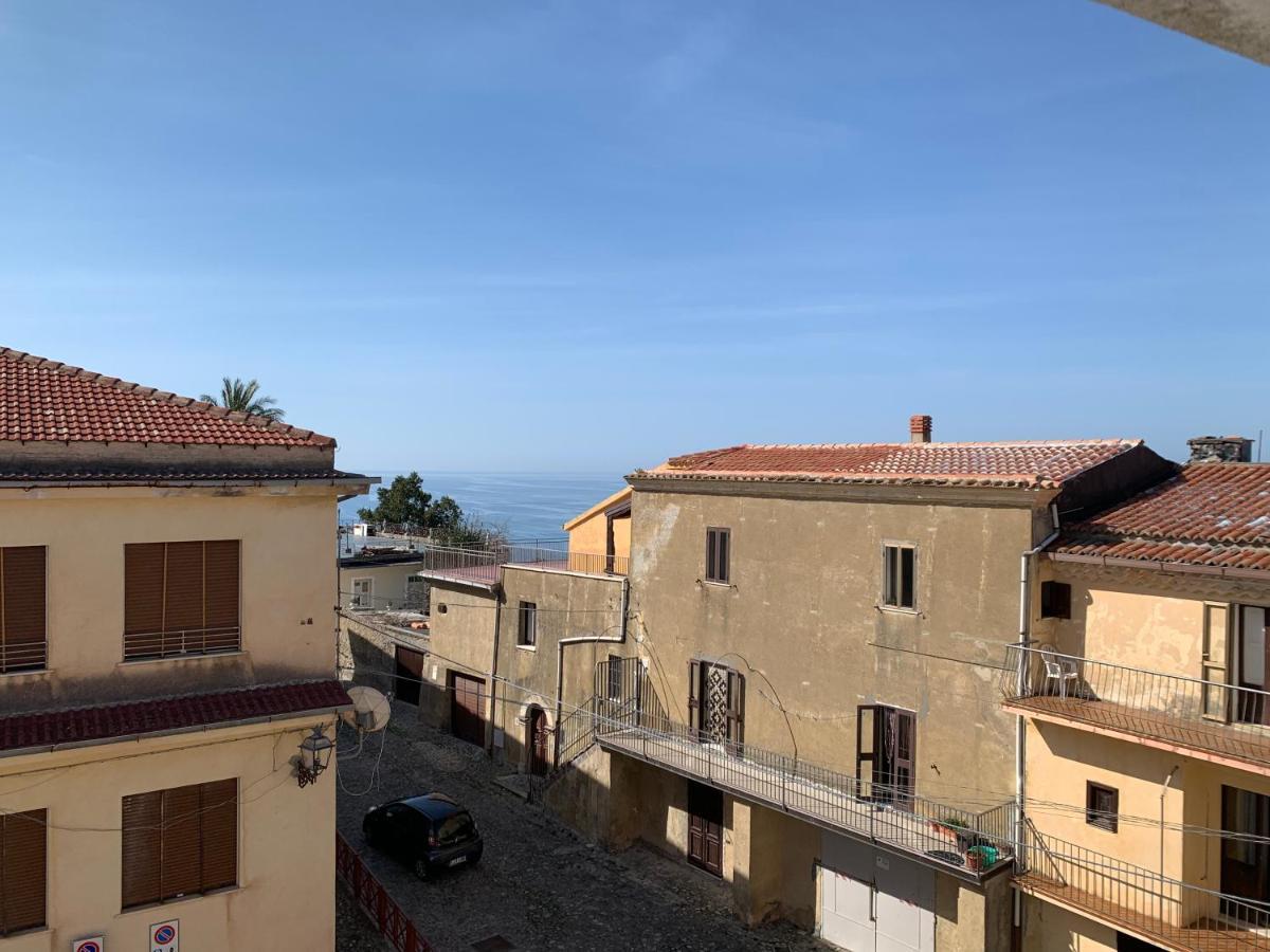 Al Castello Apartment Фьюмефреддо-Бруцио Экстерьер фото