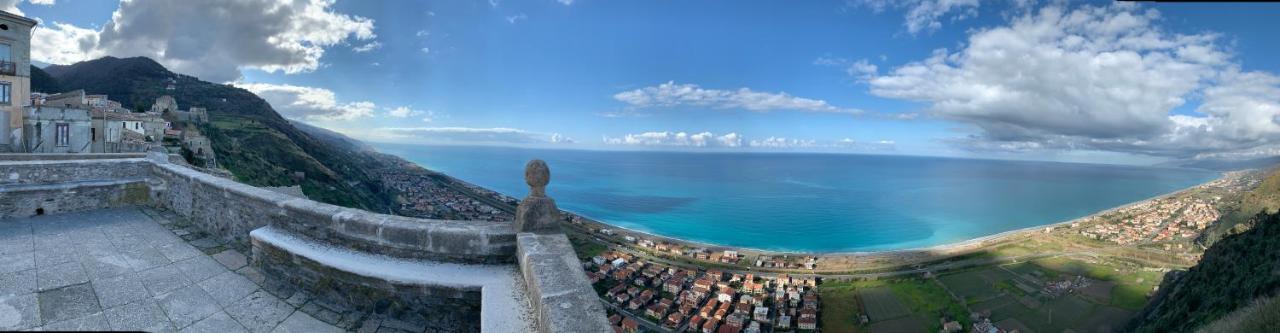 Al Castello Apartment Фьюмефреддо-Бруцио Экстерьер фото